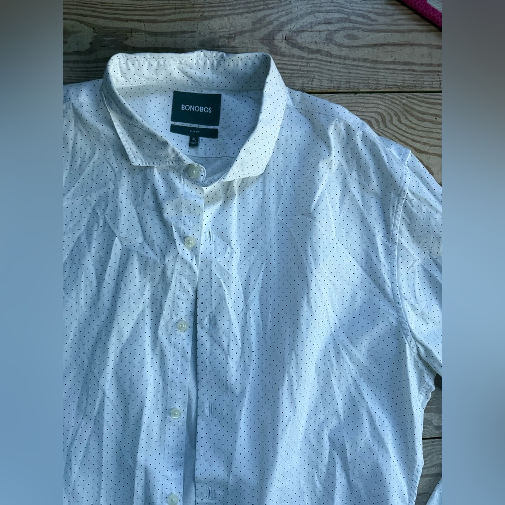 Bonobos Slim Fit button-down shirt with navy polka dots